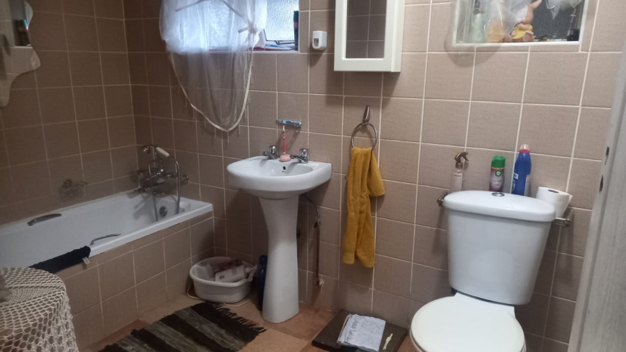 4 Bedroom Property for Sale in Elandia North West